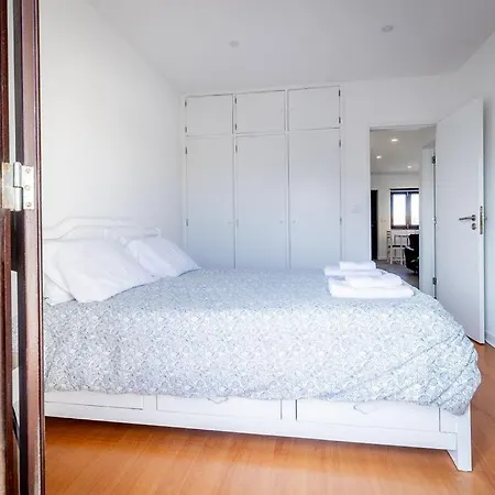 Holy Escape 산타 크루즈