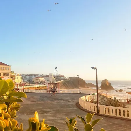 아파트 Holy Escape